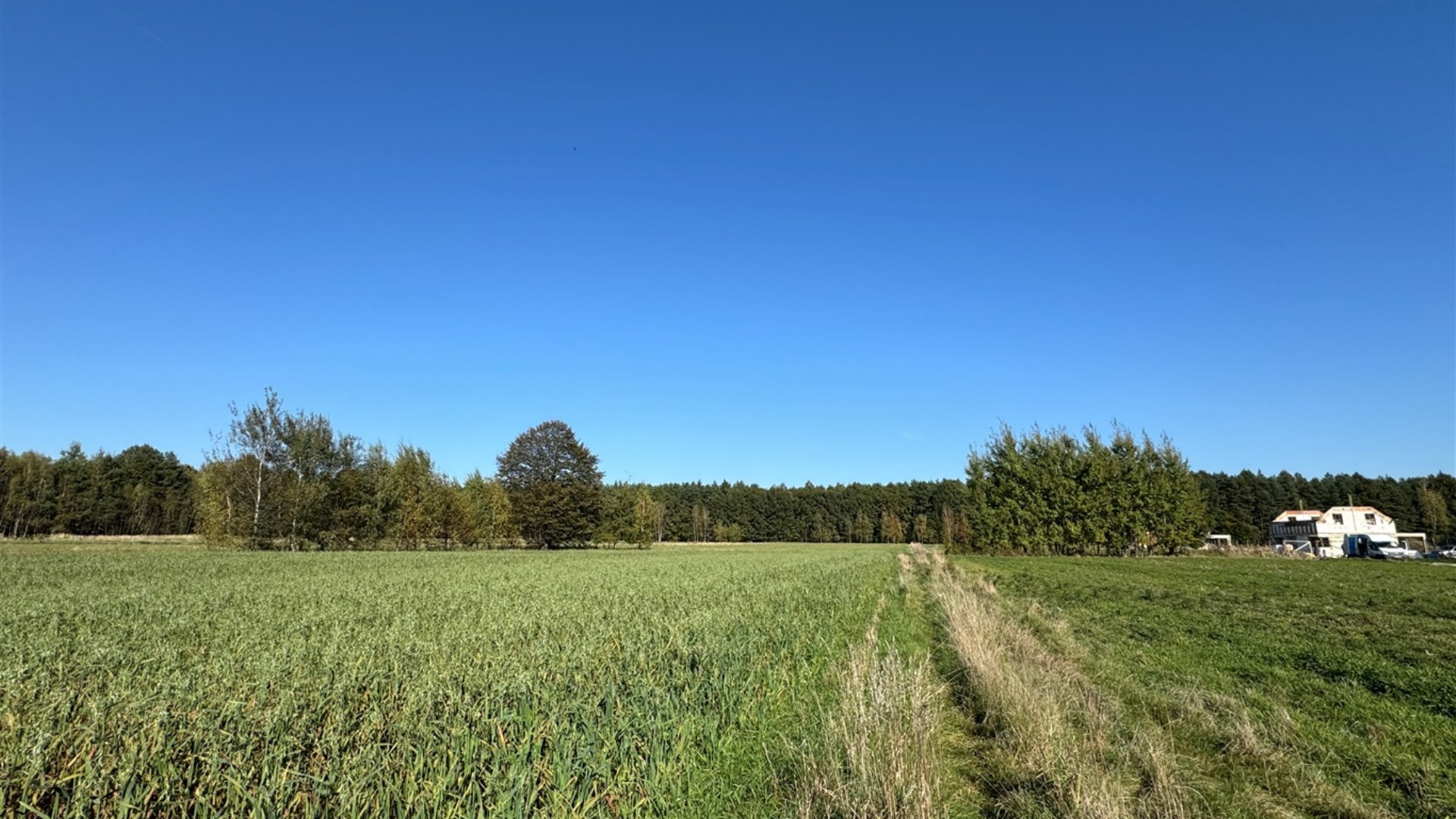 Działka na sprzedaż